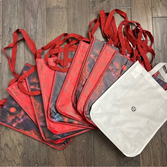 Bundle of 10 Lululemon Reusable Bags Large - Picture 1 of 4